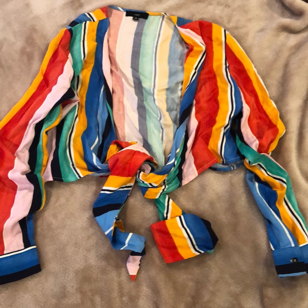 pullover blouse